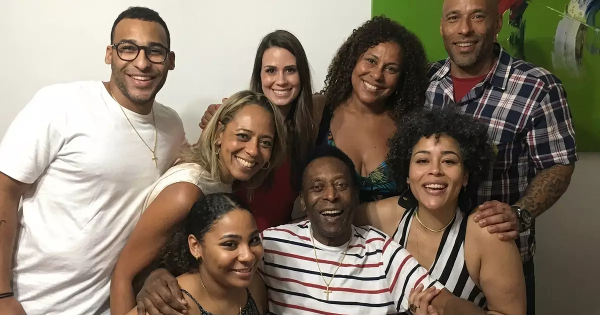 Herdeiros de Pelé ainda não receberam bens quase três anos após a morte