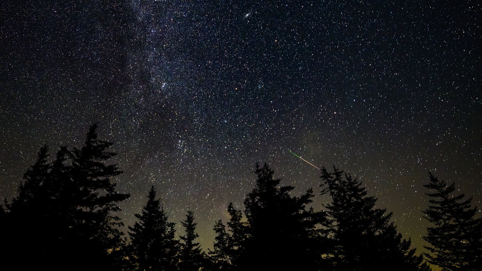 Chuva de meteoros do cometa Halley atinge o pico no Brasil