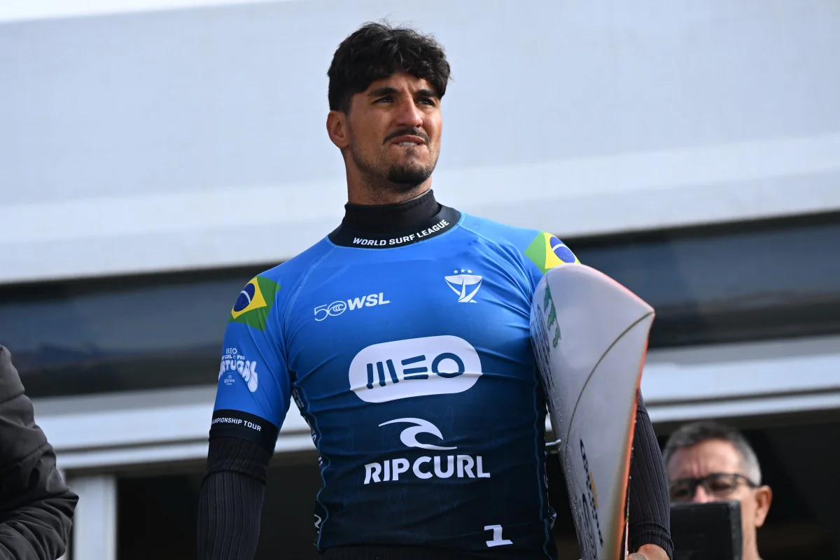 Brasileiros garantem vagas nas semifinais da etapa de Peniche da WSL