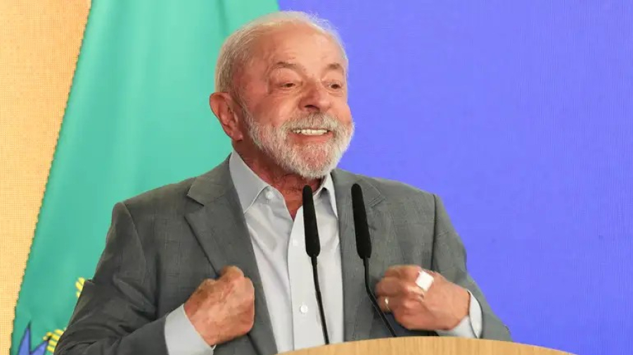 Lula aceita exigências de Flávio sobre sigilos, mas cobra dados de offshore