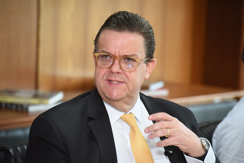Ministro da Previdência critica propostas econômicas da oposição