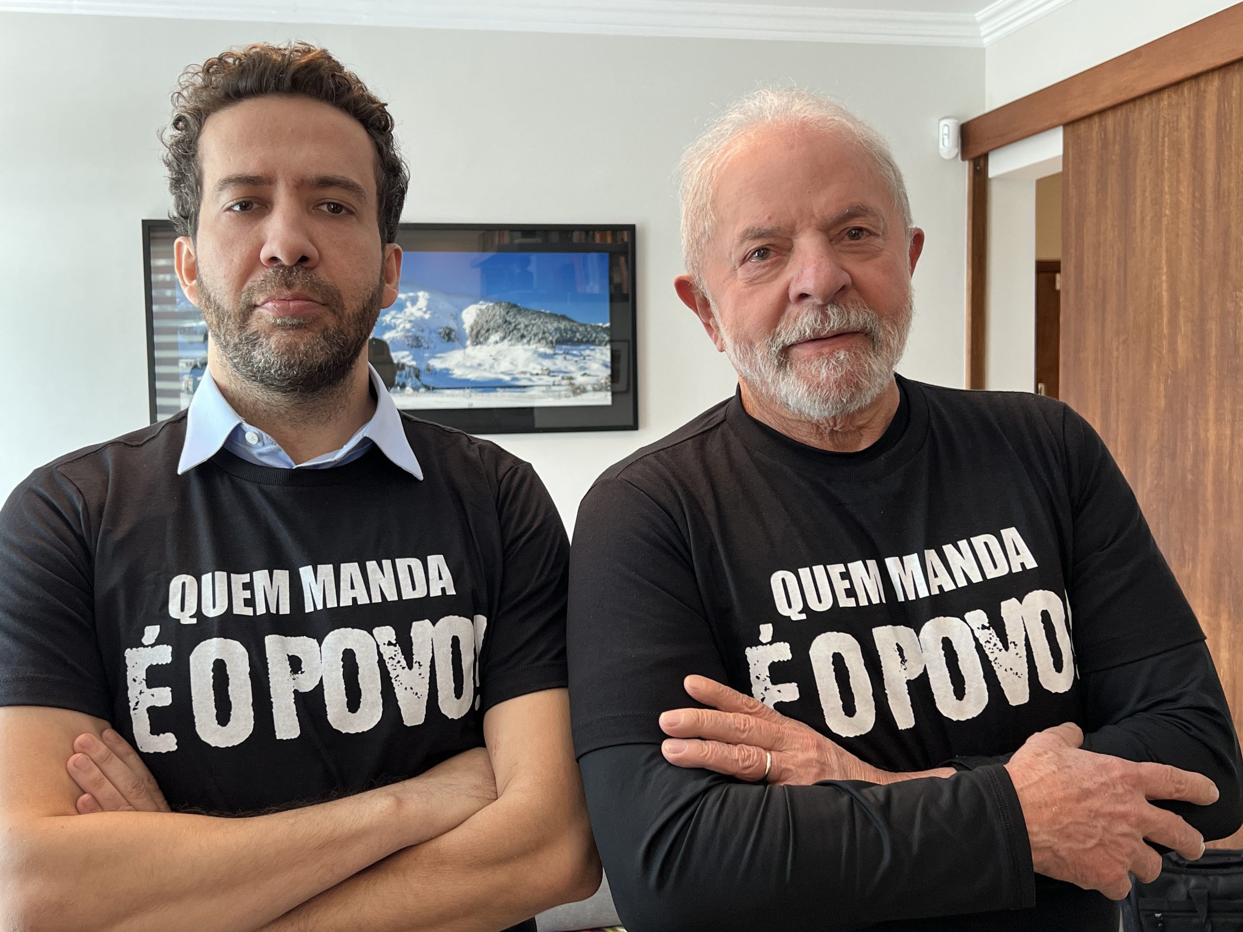 Lula e Janones organizam live durante sabatina de Flávio Bolsonaro na Globo