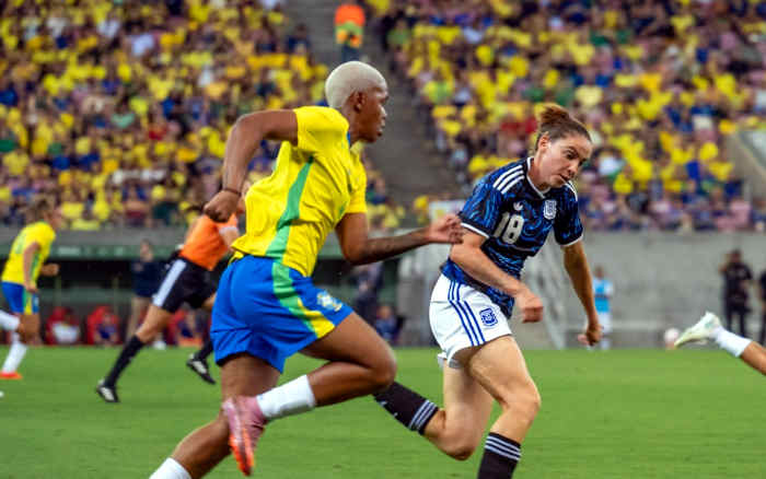 Seleção feminina empata com a Argentina na Arena de Pernambuco